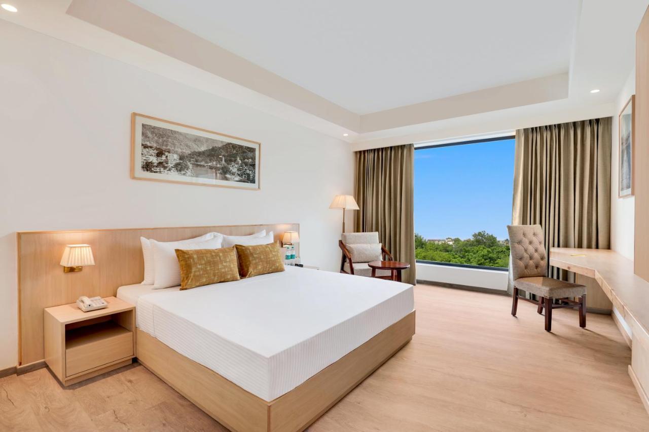 Lemon Tree Hotel, ハリドワール エクステリア 写真