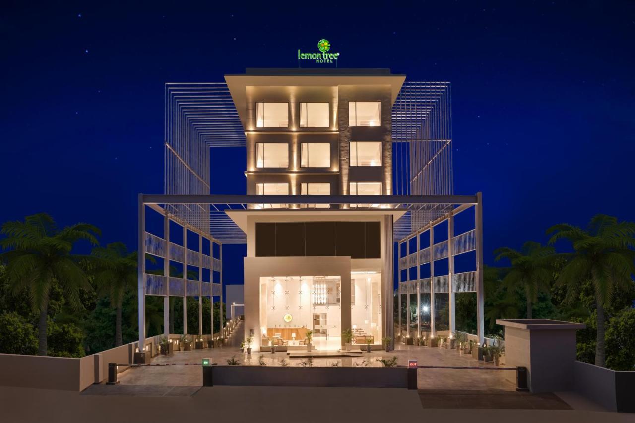 Lemon Tree Hotel, ハリドワール エクステリア 写真