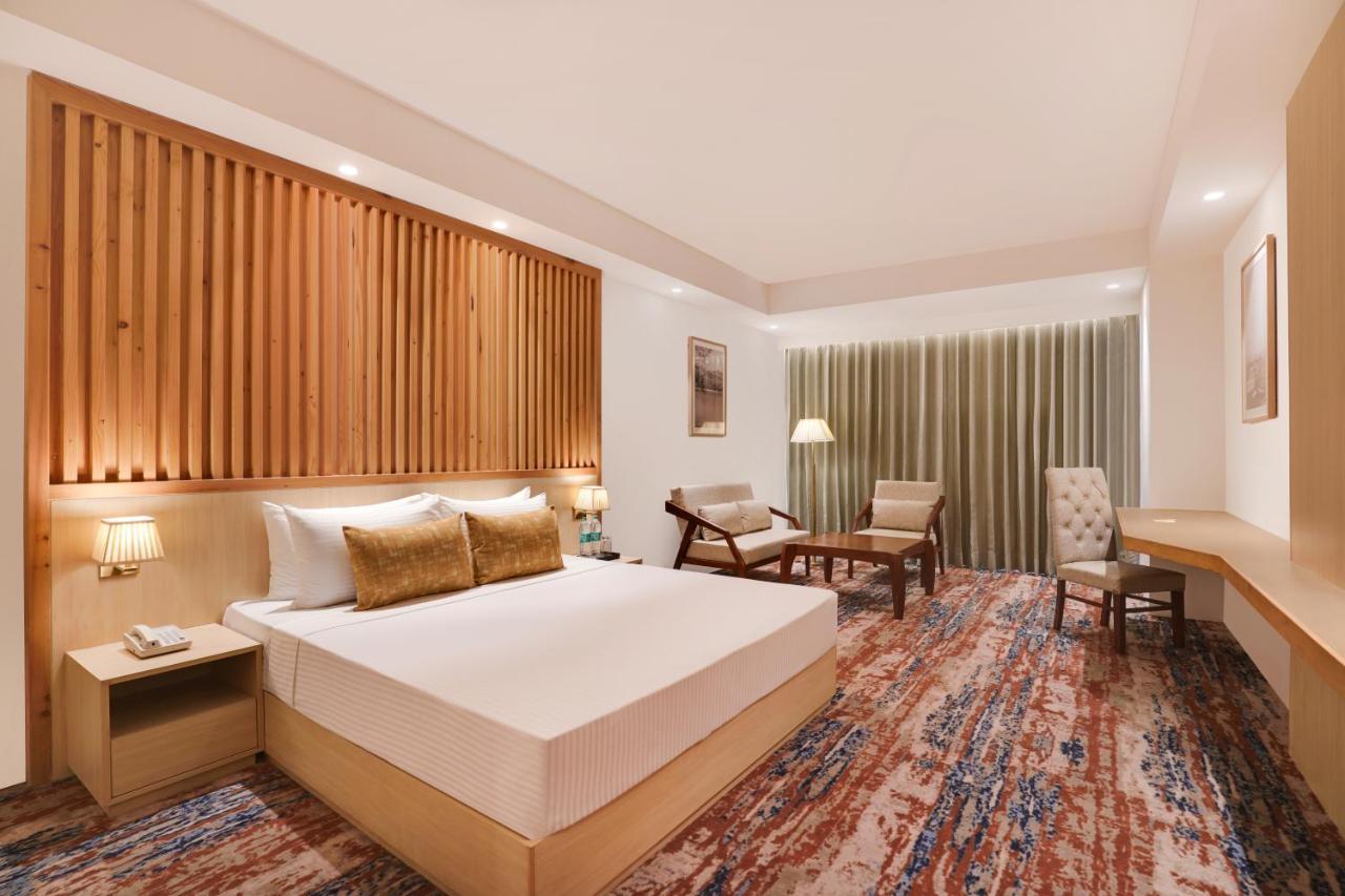 Lemon Tree Hotel, ハリドワール エクステリア 写真
